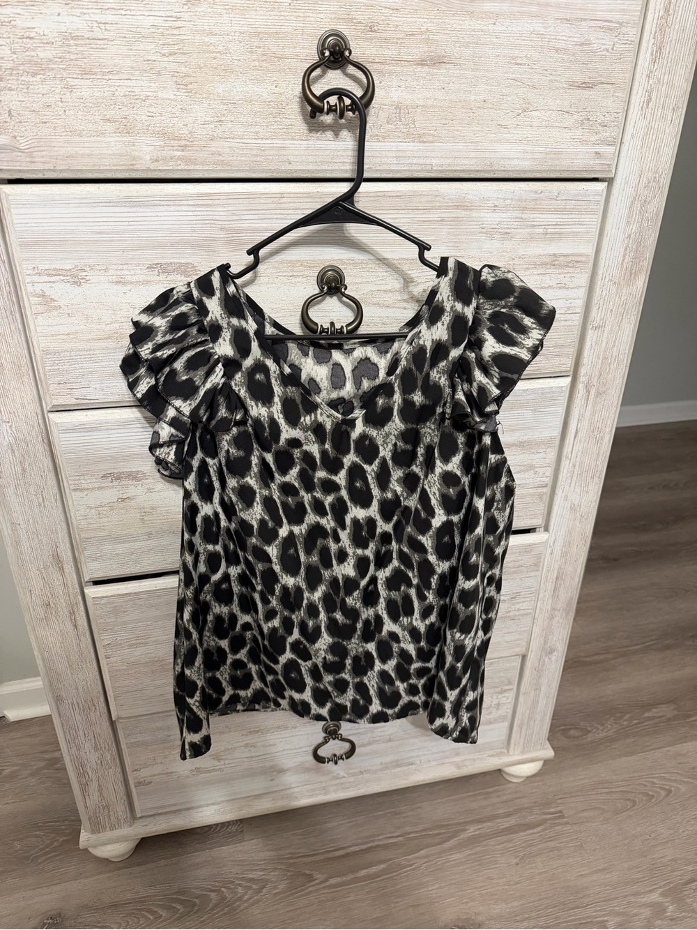 SHEIN Black & White Leopard Ruffle Sleeve Blouse